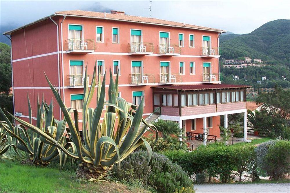 Hotel La Feluca Portoferraio Exterior photo